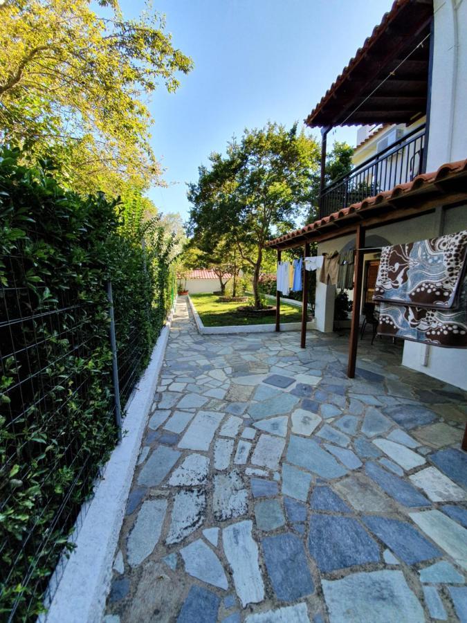Dionisos Studios And Apts Skiathos Koukounaries Eksteriør bilde